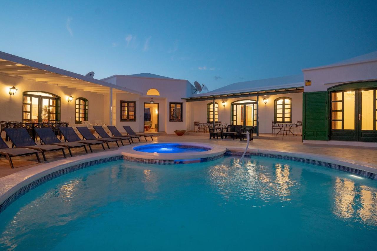 Villa Milan Puerto del Carmen  Esterno foto