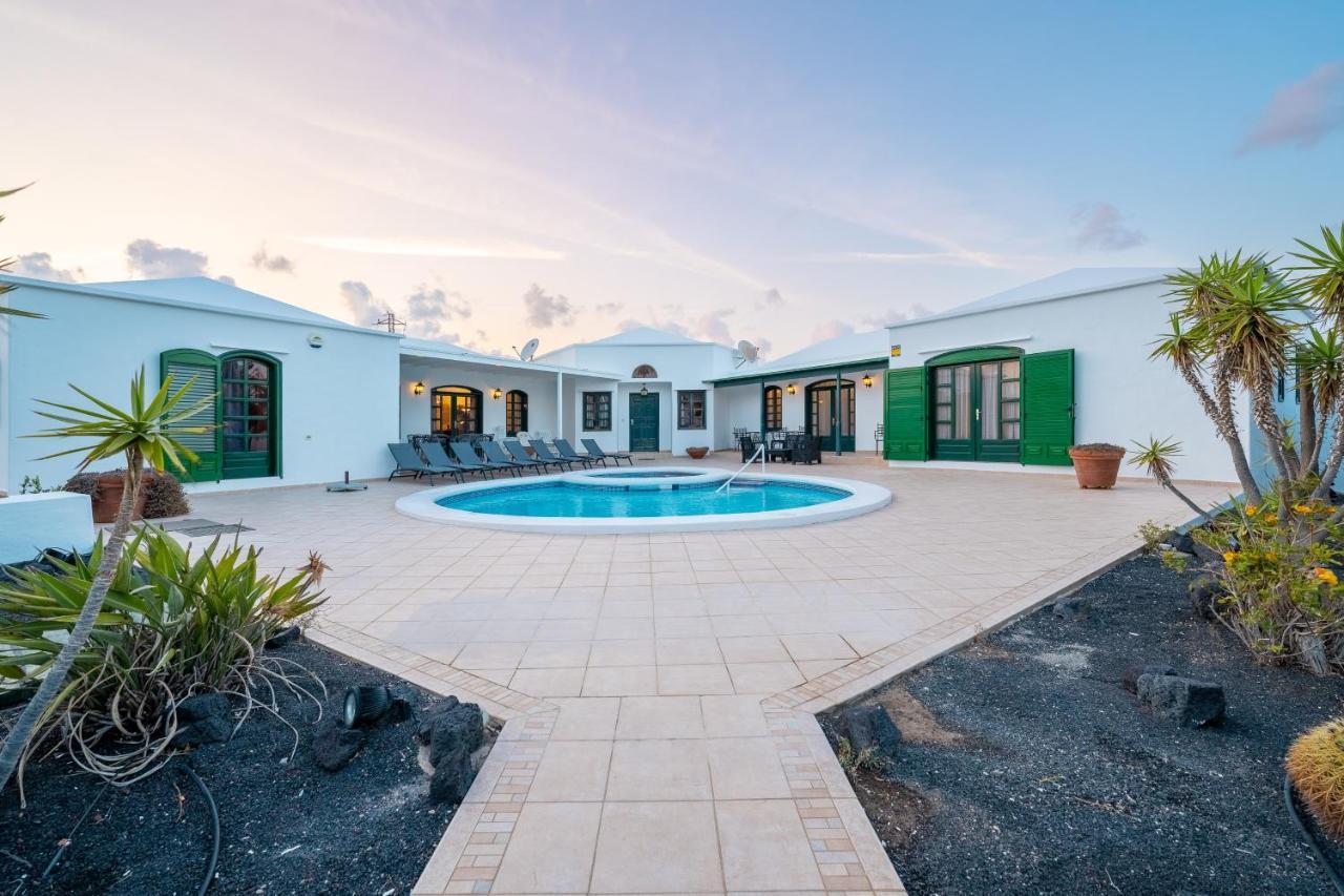 Villa Milan Puerto del Carmen  Esterno foto
