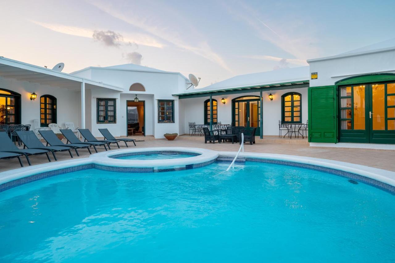 Villa Milan Puerto del Carmen  Esterno foto