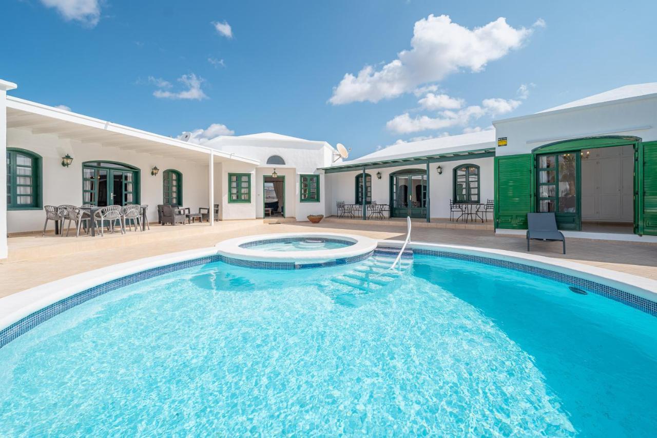 Villa Milan Puerto del Carmen  Esterno foto