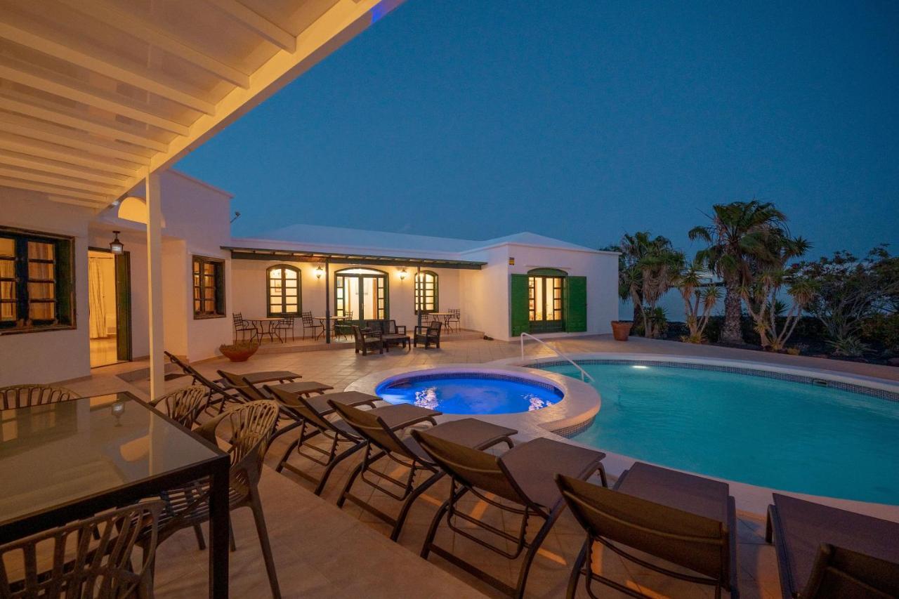 Villa Milan Puerto del Carmen  Esterno foto