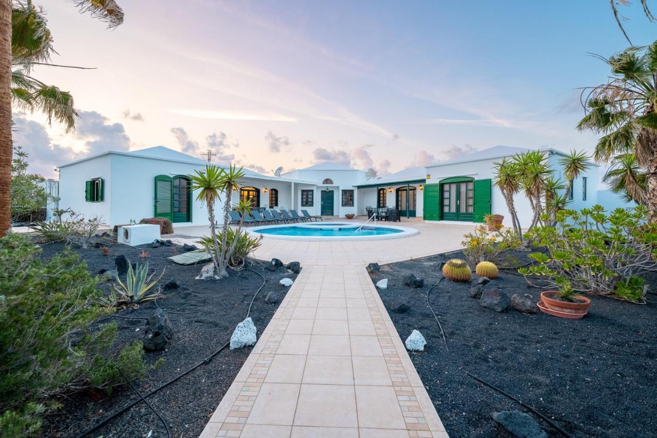 Villa Milan Puerto del Carmen  Esterno foto